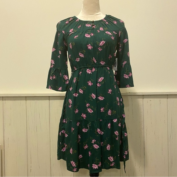 NWT Girls 14 XL Old Navy Green Floral Long Sleeve Dress - Picture 1 of 15